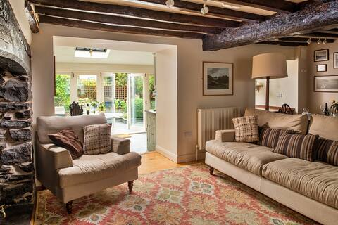 Finest Retreats | Hen Dafarn