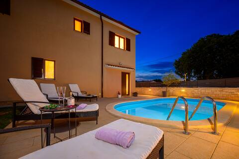 Villa Dobran by Istrialux