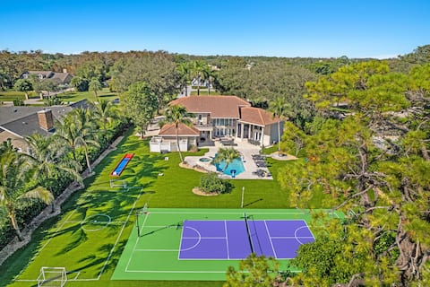 Luxurious 7-Bedroom Villa with Pool & Games