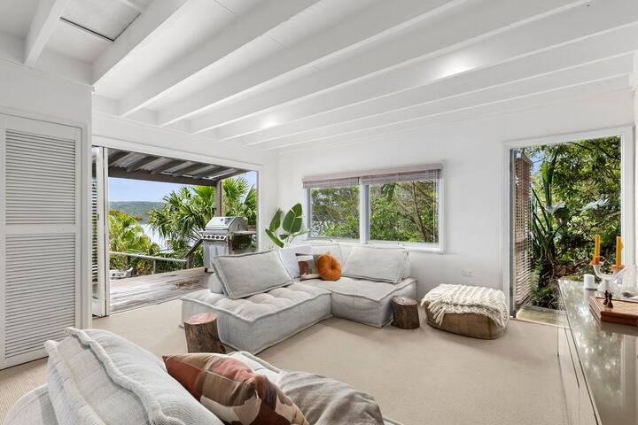 Lola – spectacular Pittwater views gallery image 5