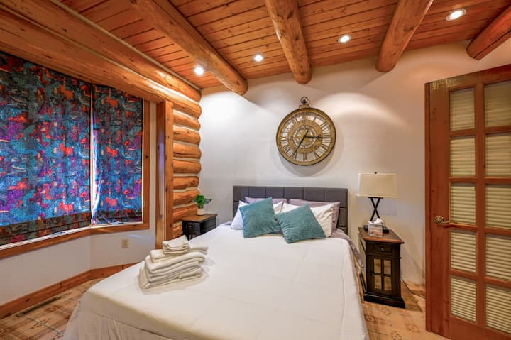 1. kat, bračni krevet (160x200), spavaća soba s TV-om