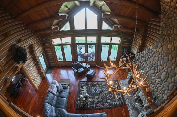 Rustic Timber Lodge W/hot Tub - Lisbon, OH