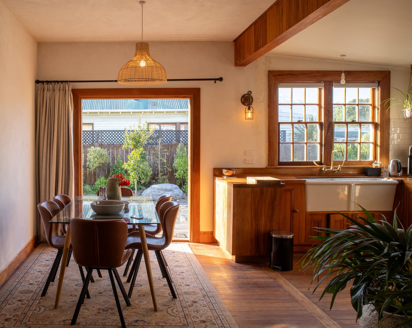 Kowhai Cottage | Pizza Oven | Central 5