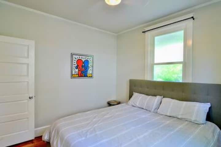 1c4cb705 8cc5 4770 9c51 093144a1c760