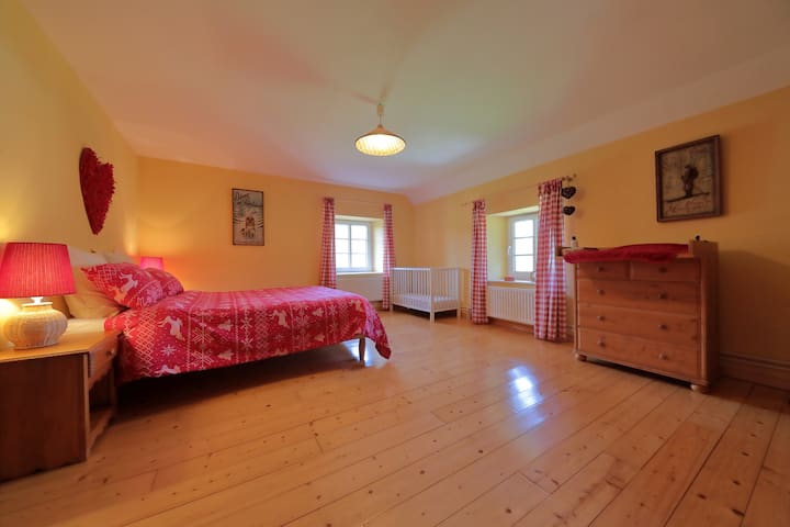 საძინებელი 3