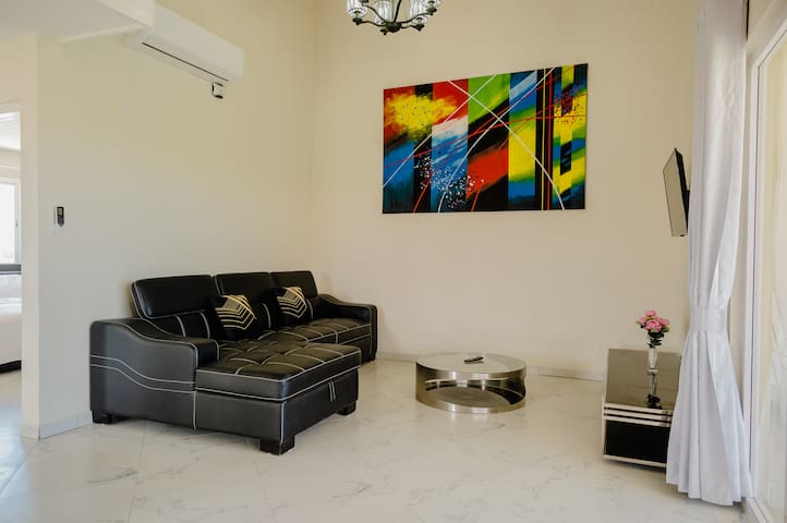 DreamSuites & EasyStay Aruba managed Airbnb listing 1