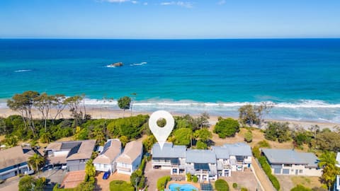 Azure - Couples, Luxe, Pool + Beachfront
