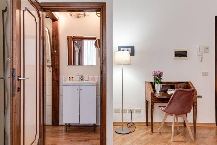 Leonardo – Sweet Dreams in Florence gallery image 5