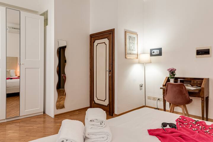 Leonardo – Sweet Dreams in Florence gallery image 3