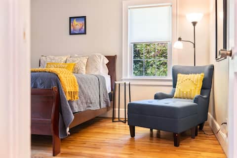 3BR, 2BA house steps from historic Jonesborough