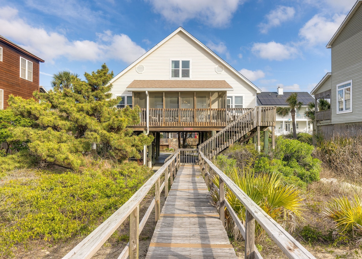 Stay sandi lou oceanfront classic folly houses for rent in folly