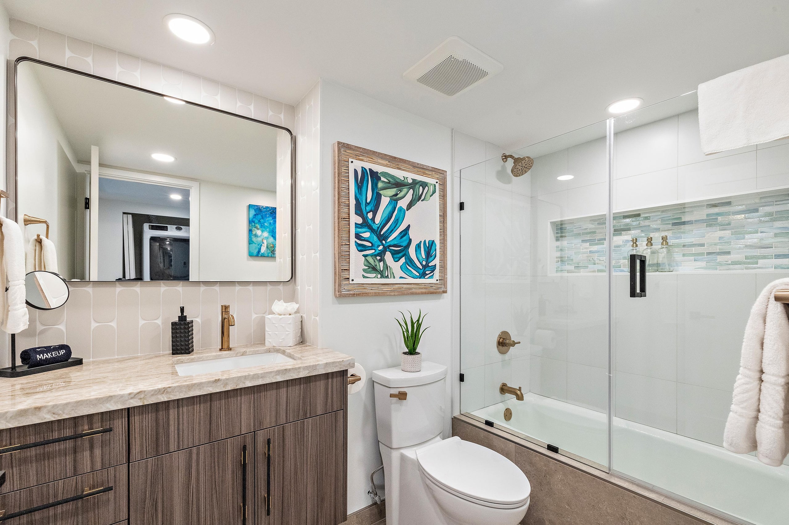 Condo in Lahaina · ★4.97 · 2 bedrooms · 5 beds · 2 baths - Image 25
