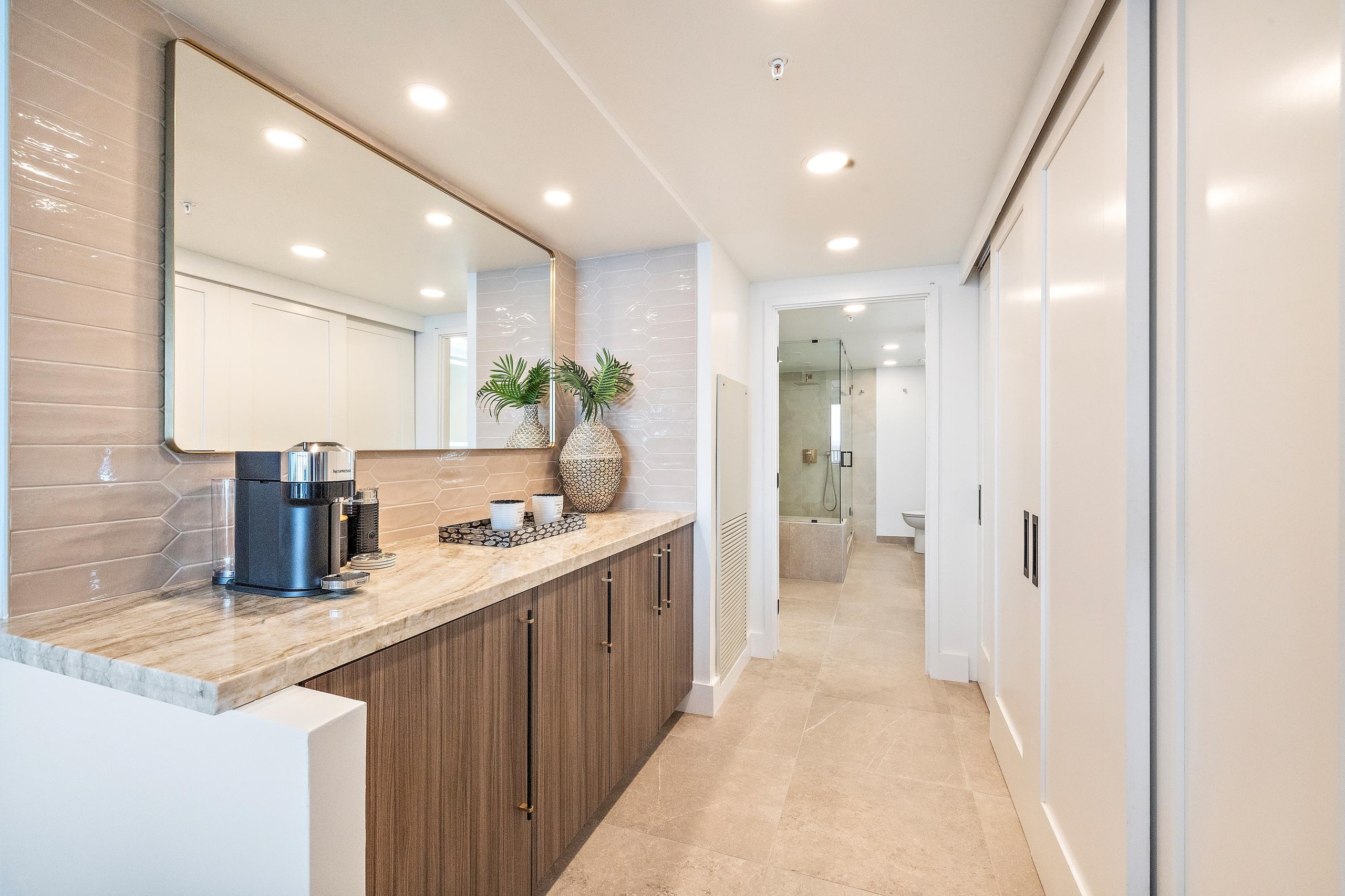 Condo in Lahaina · ★4.97 · 2 bedrooms · 5 beds · 2 baths - Image 19