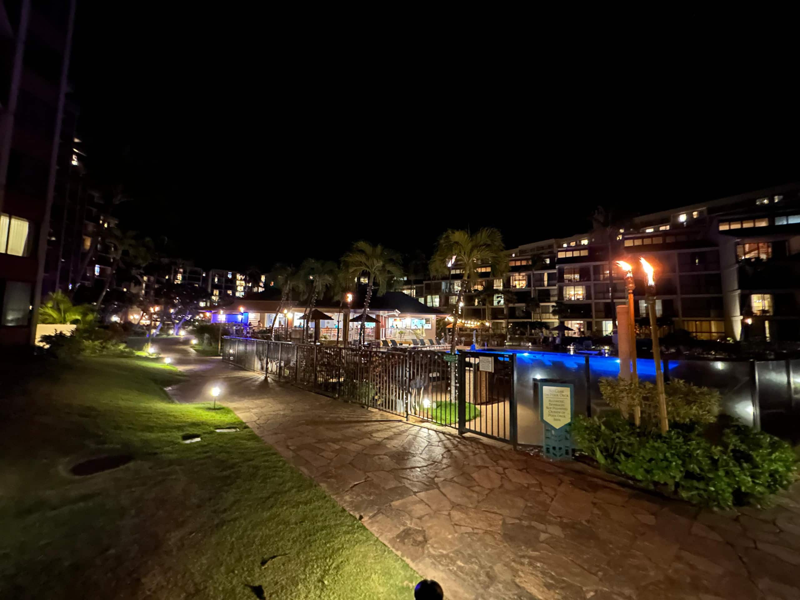 Condo in Lahaina · ★4.97 · 2 bedrooms · 5 beds · 2 baths - Image 48