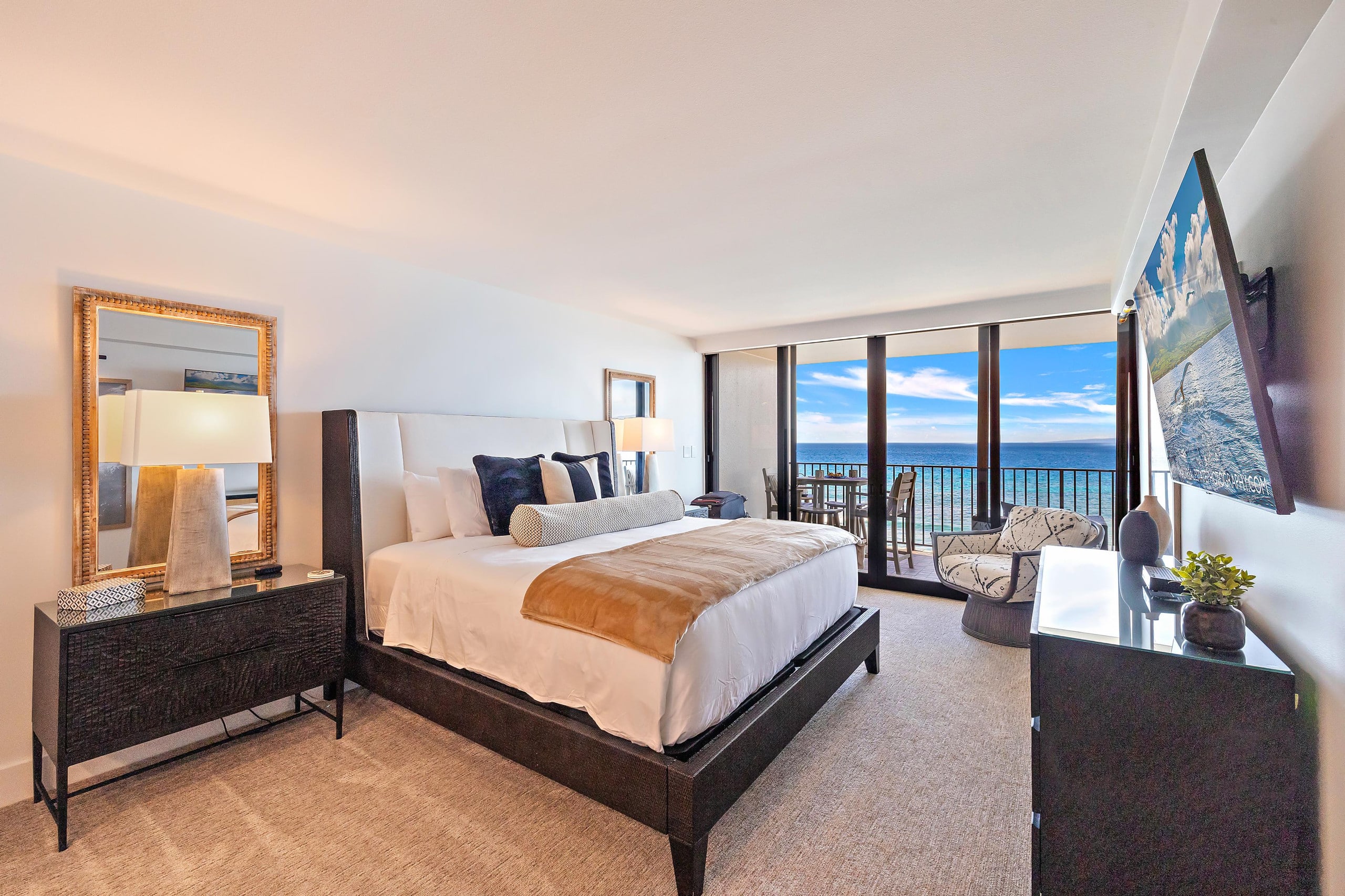Condo in Lahaina · ★4.97 · 2 bedrooms · 5 beds · 2 baths - Image 2
