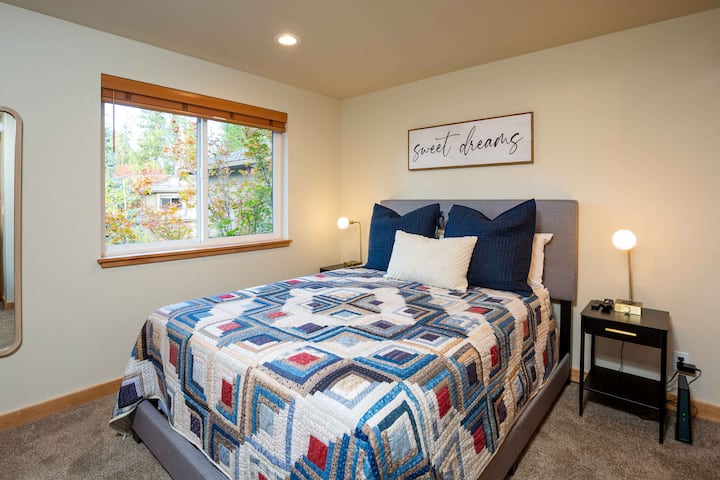 Потоа брачна спална соба - на горниот кат