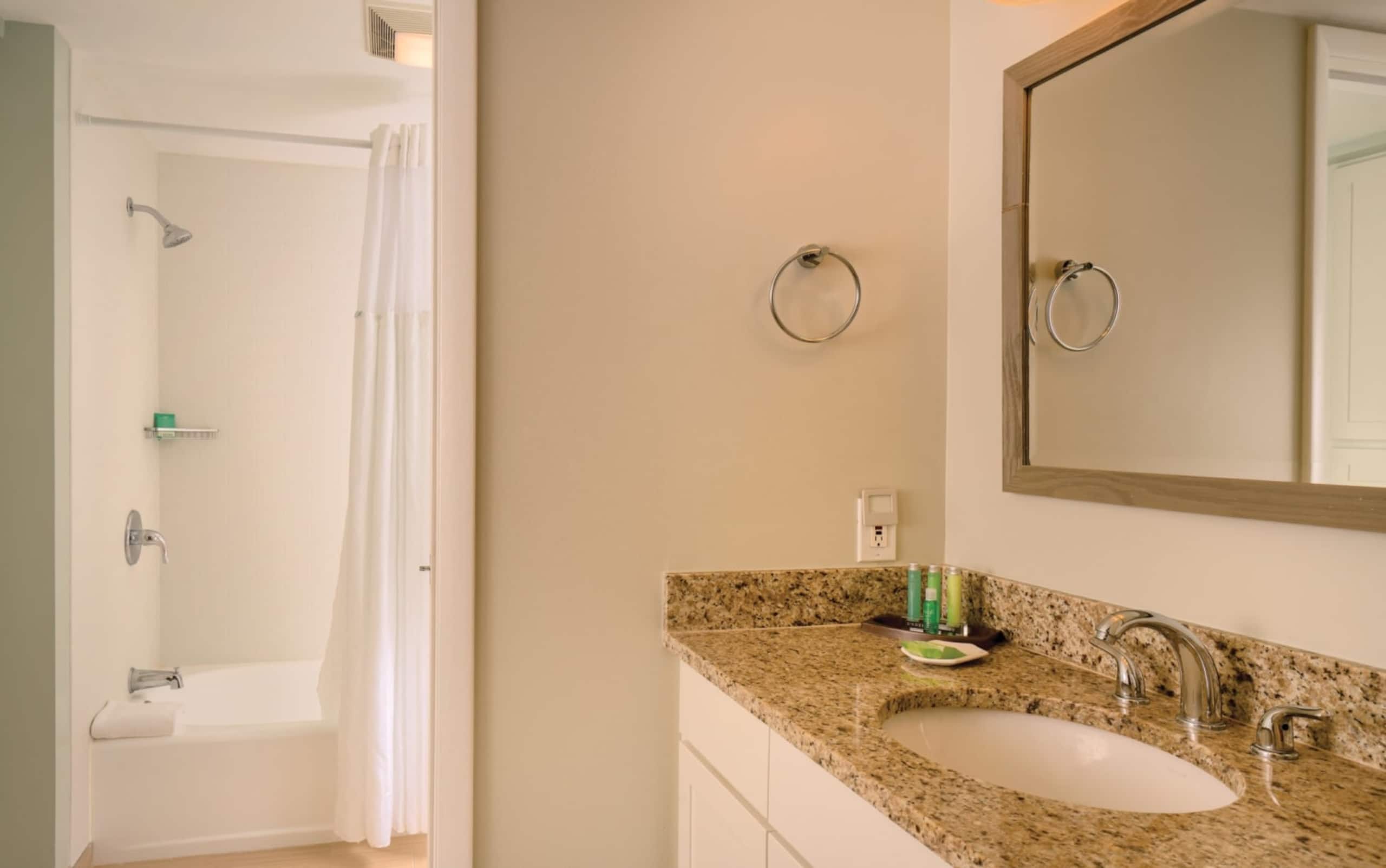 Wyndham Paniolo Greens, 2BR/2BA King Suite - Photo 21