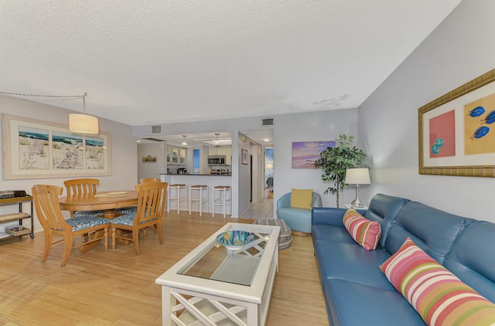 Midnight Cove II 822F - Relaxing Vacation Rental! - Condominiums