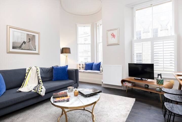 Sophisticated Flat near Edinburgh Castle