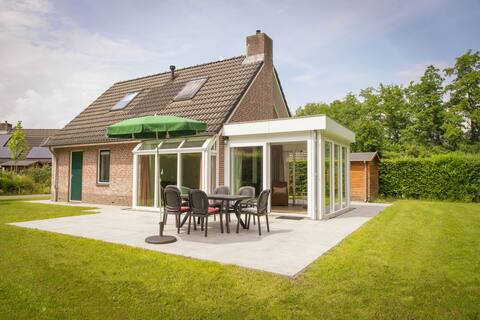 6-person Bungalow Schipbeek XL