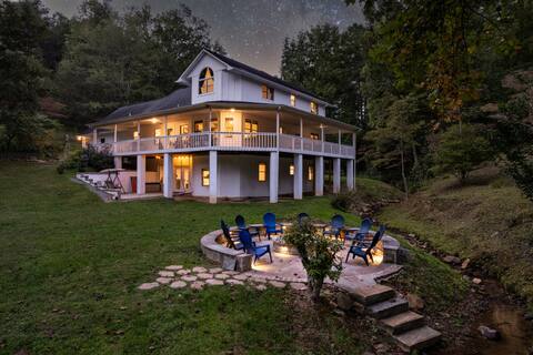 Creekside Manor - Secluded 30-Acre Family Retreat!