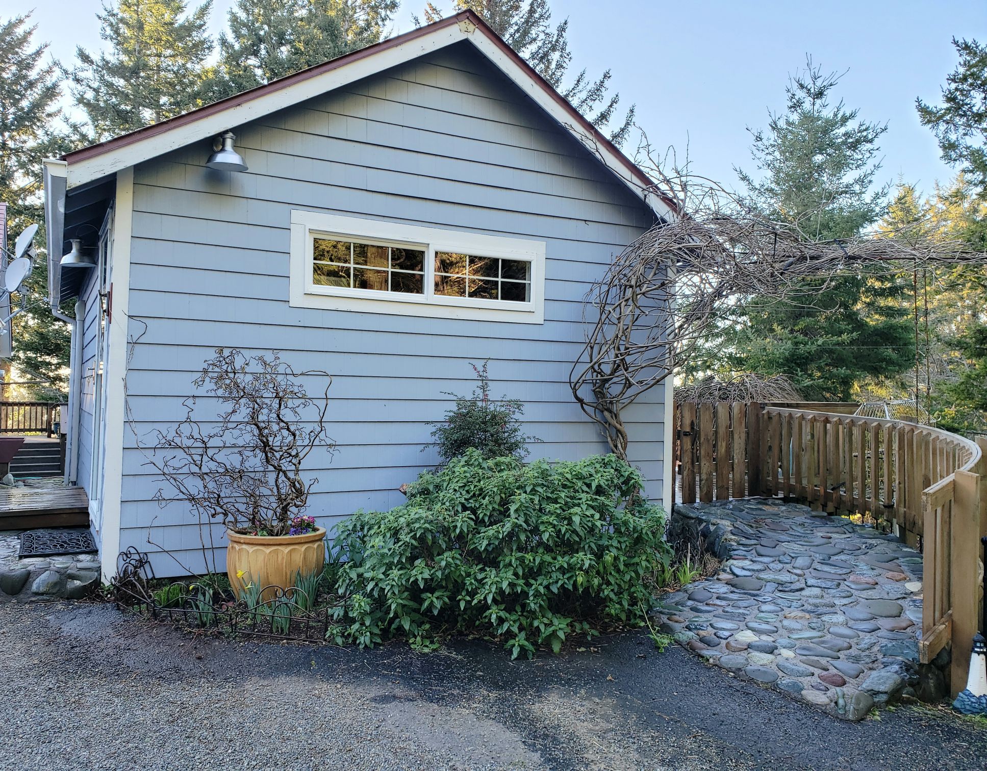 The Garden Cottage Houses for Rent in Curry County, Oregon, United