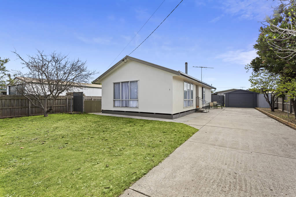 The Moorings Houses for Rent in Saint Leonards, Victoria, Australia