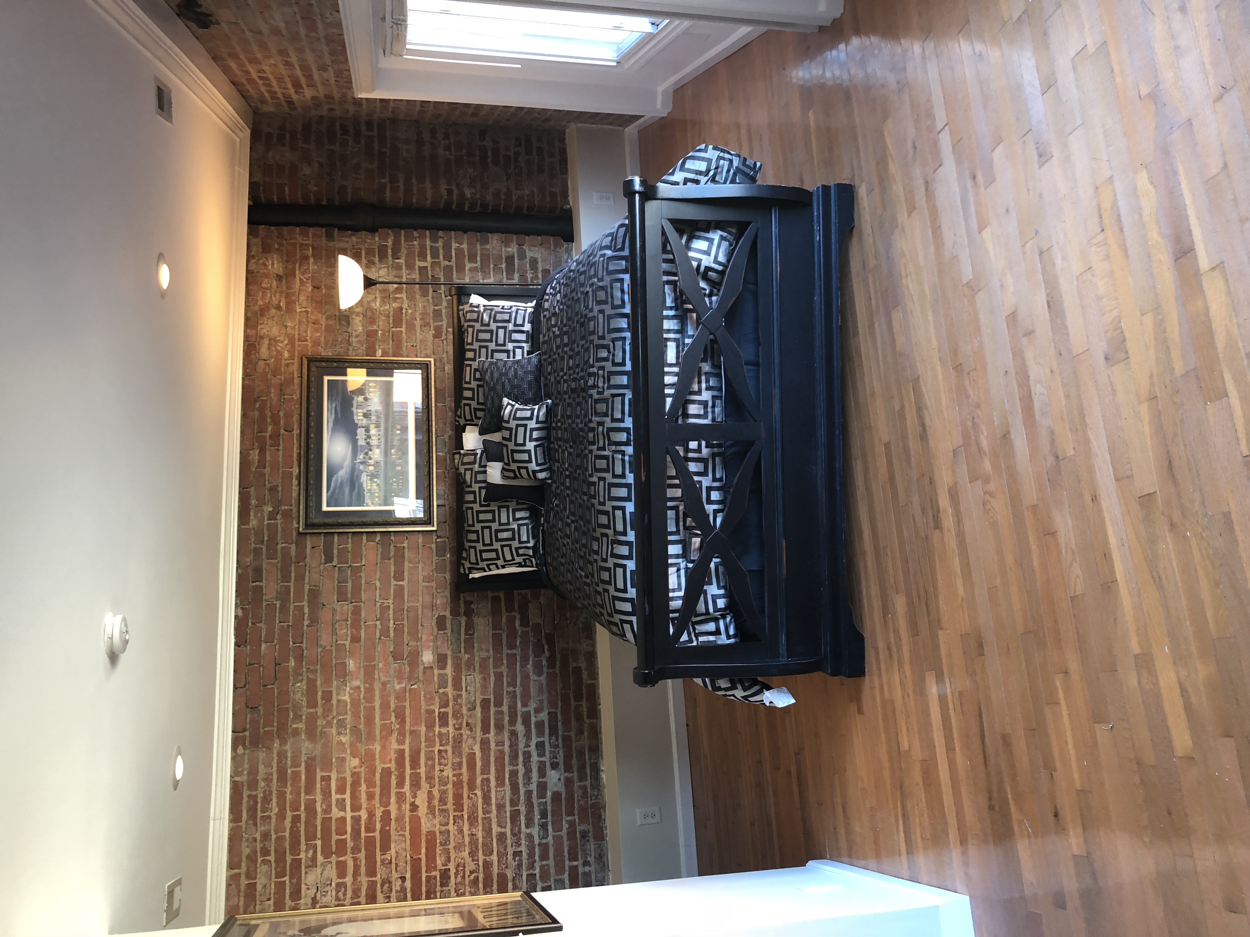 Private⭐️Modern⭐️Cozy⭐️Downtown Loft