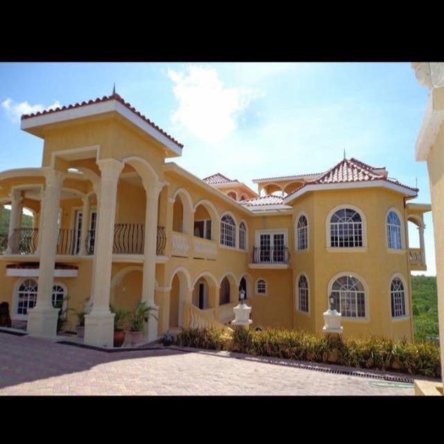 The Martin’s Mansion Resorts/Apartment1Bb Apartments for Rent in St