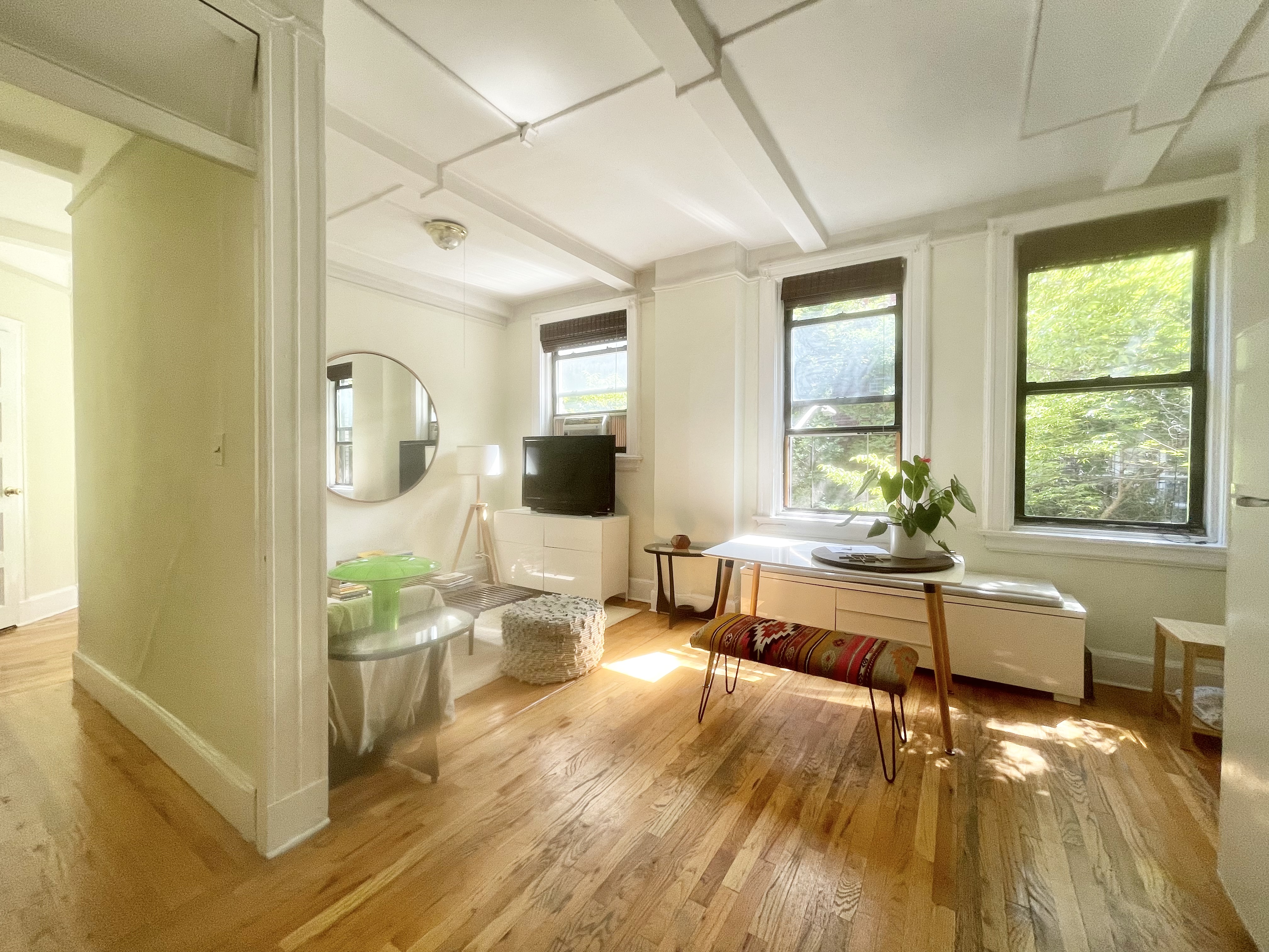 Sunny 1bd - Near SoHo Washington SQ and W. Village