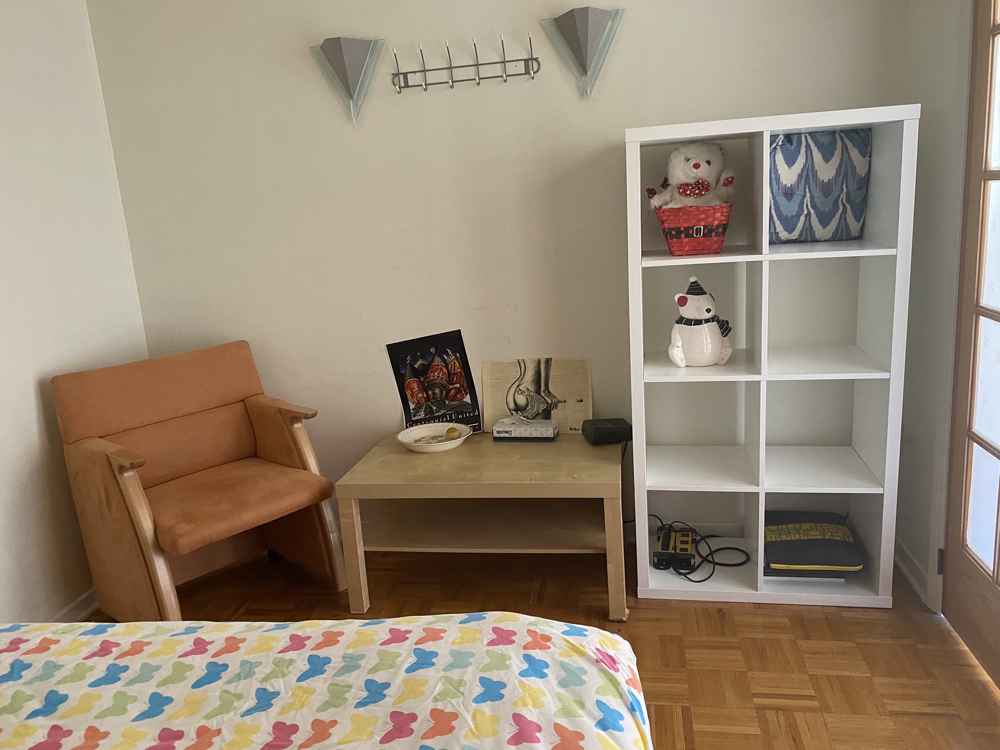 Schöne Brücke Den/Schlafzimmer mit Fenster —boisfranc