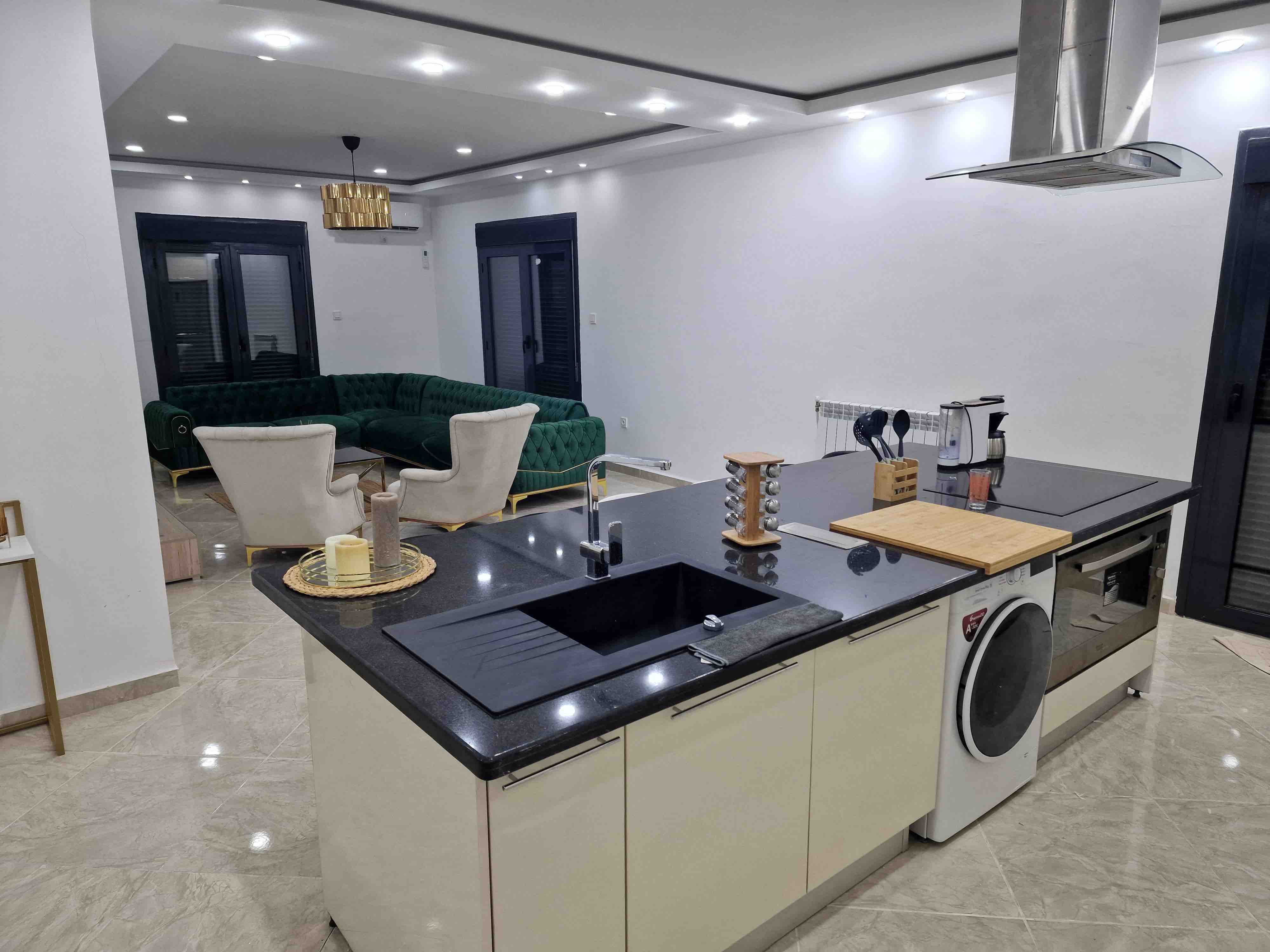 Beautiful Apartment Spacious F5 of 198M2