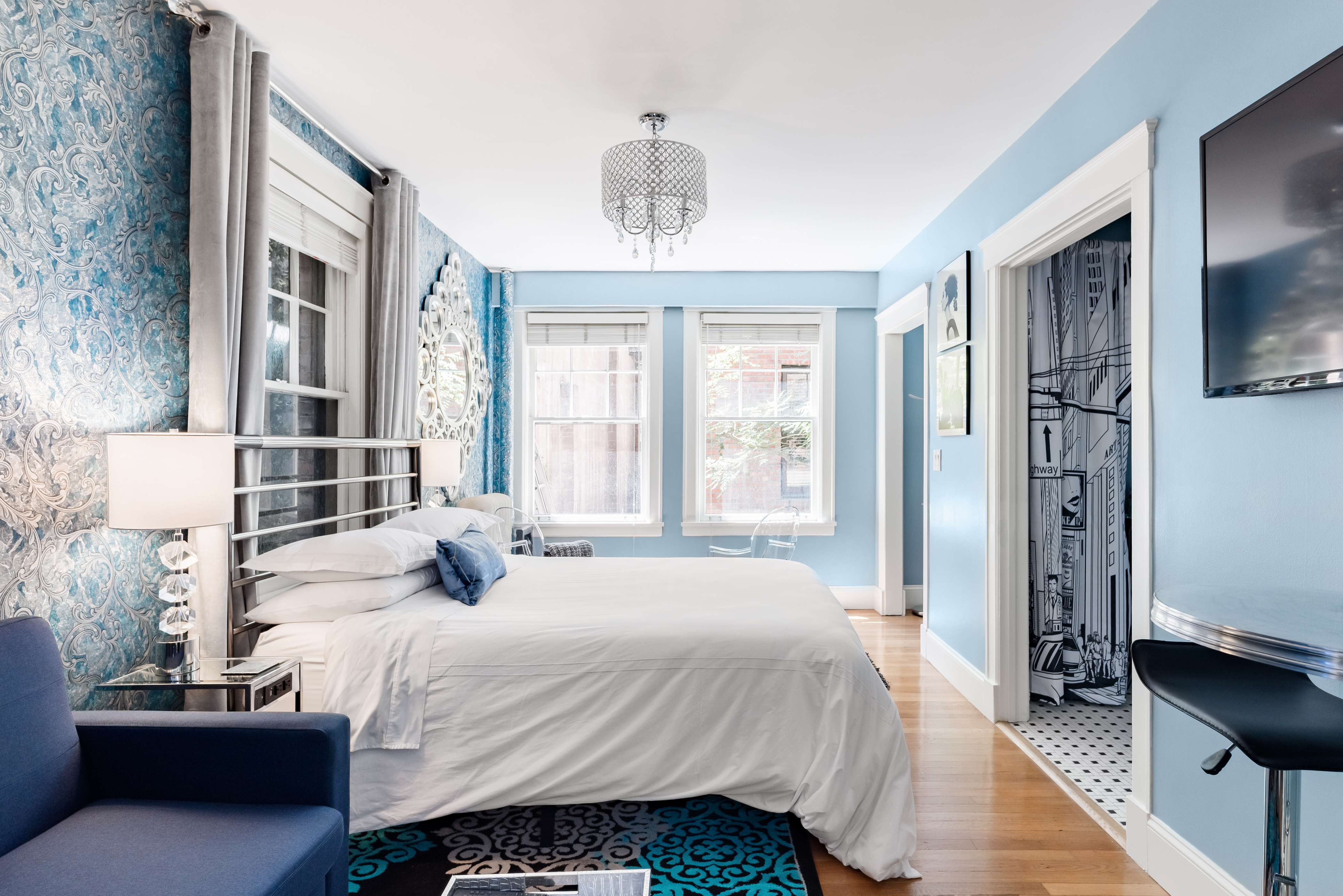 Stylish Historic Central Urban Oasis