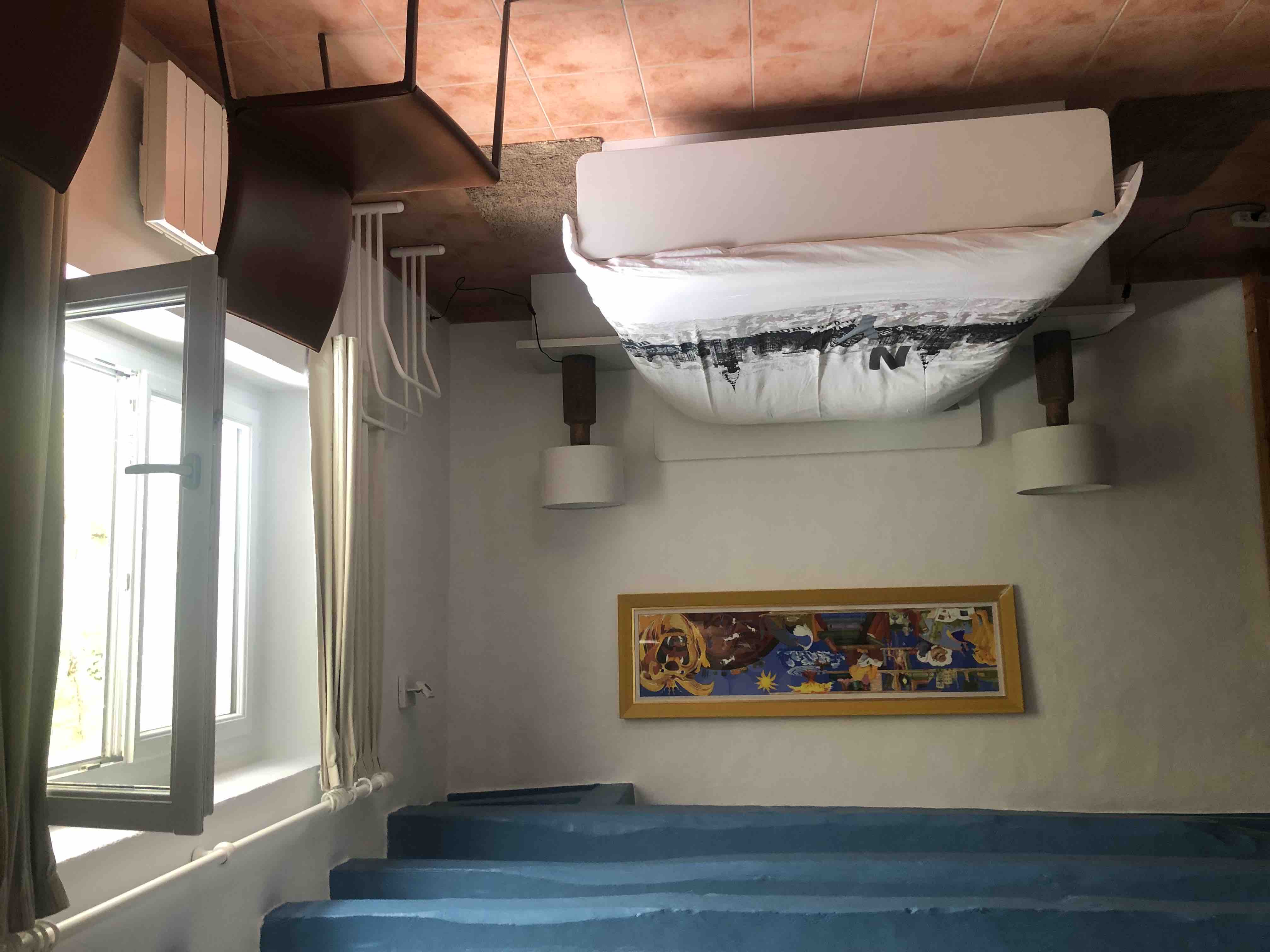 little house in lovely garden