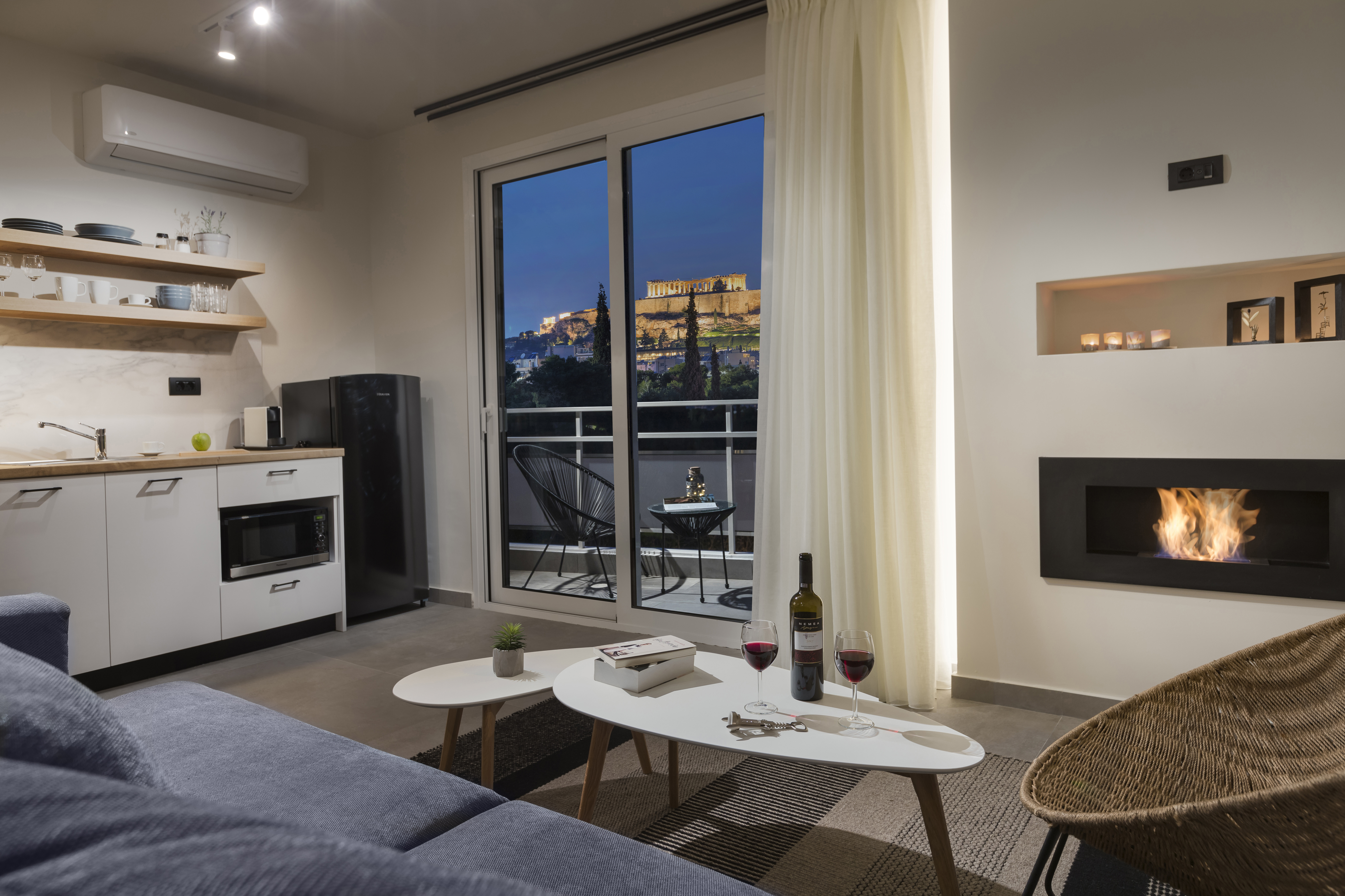 Acropolis View Homey#2 in the heart of Athens