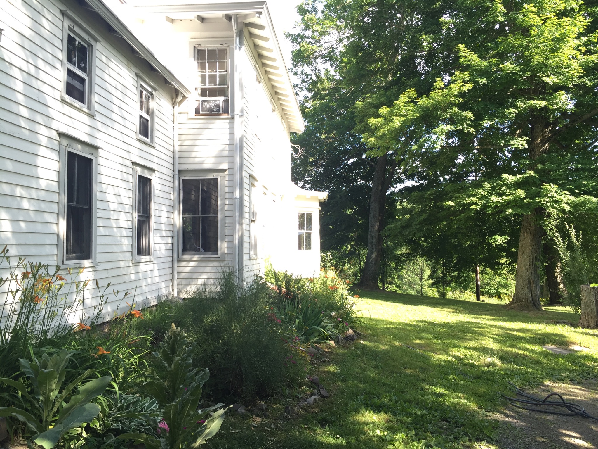 Peace and light in the Hudson Valley Houses for Rent in Campbell Hall