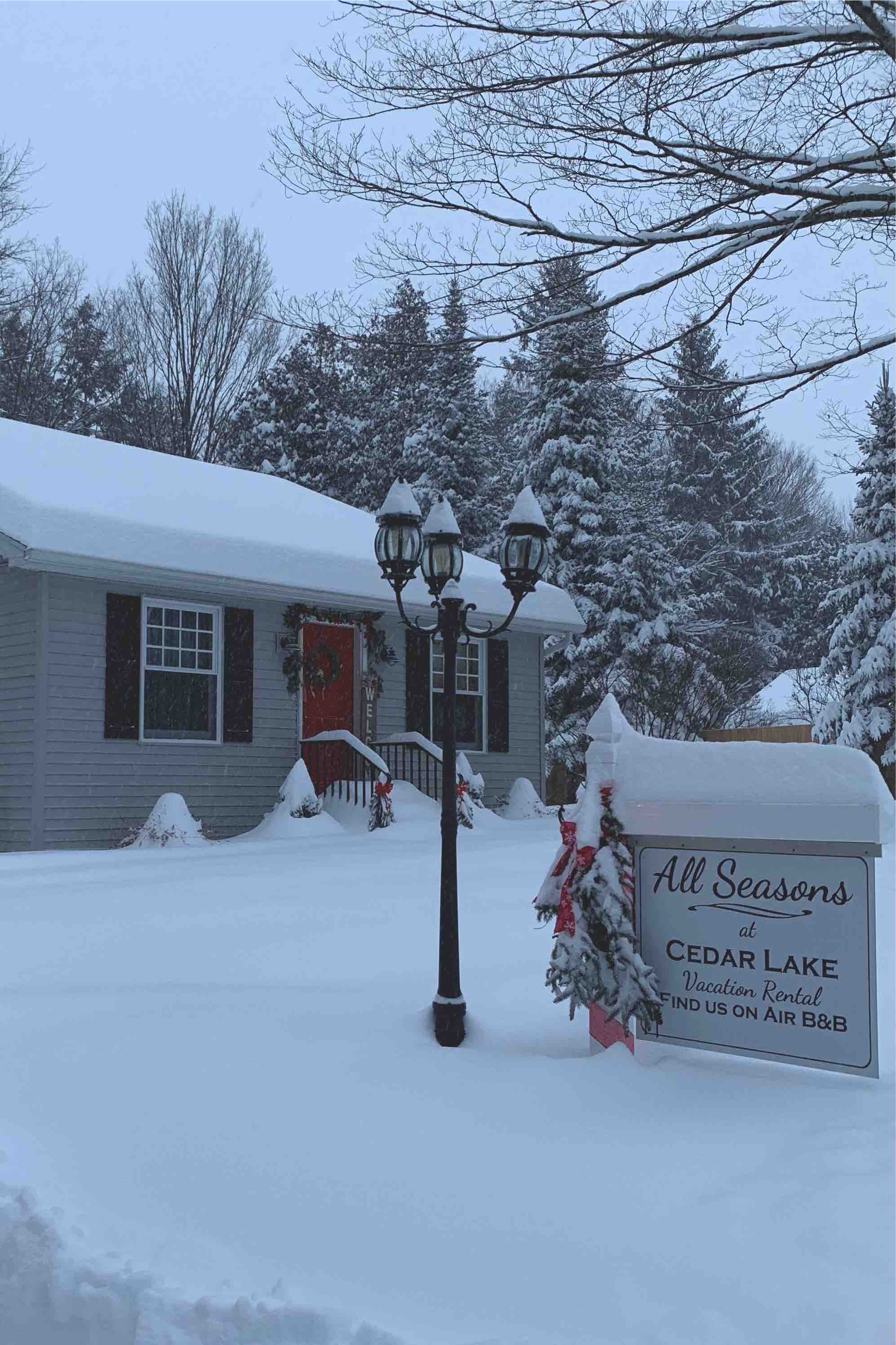 All Seasons at Cedar Stay Awhile..... Houses for Rent in