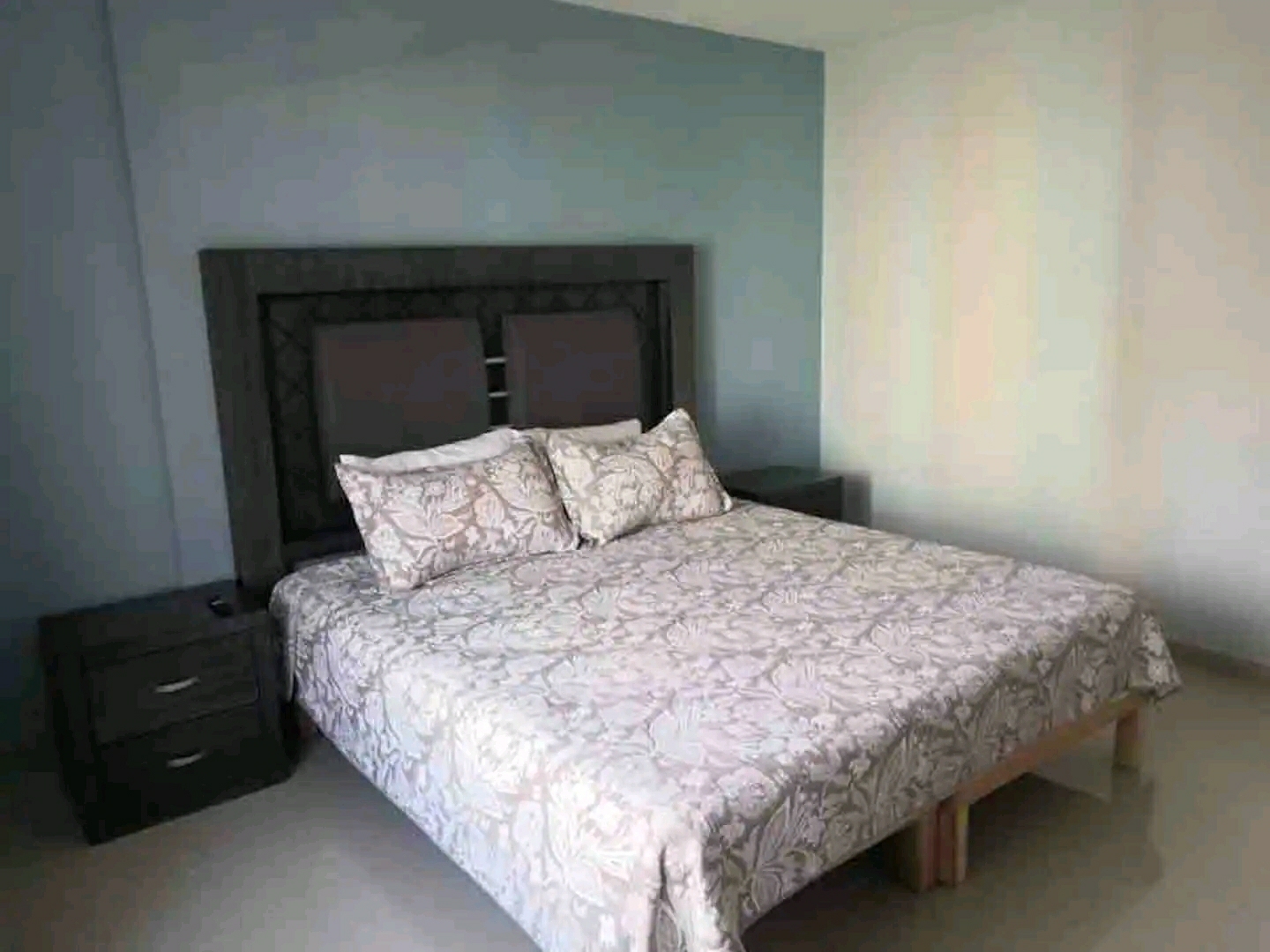 a few steps from downtown2.4, 6 people Guest suites for