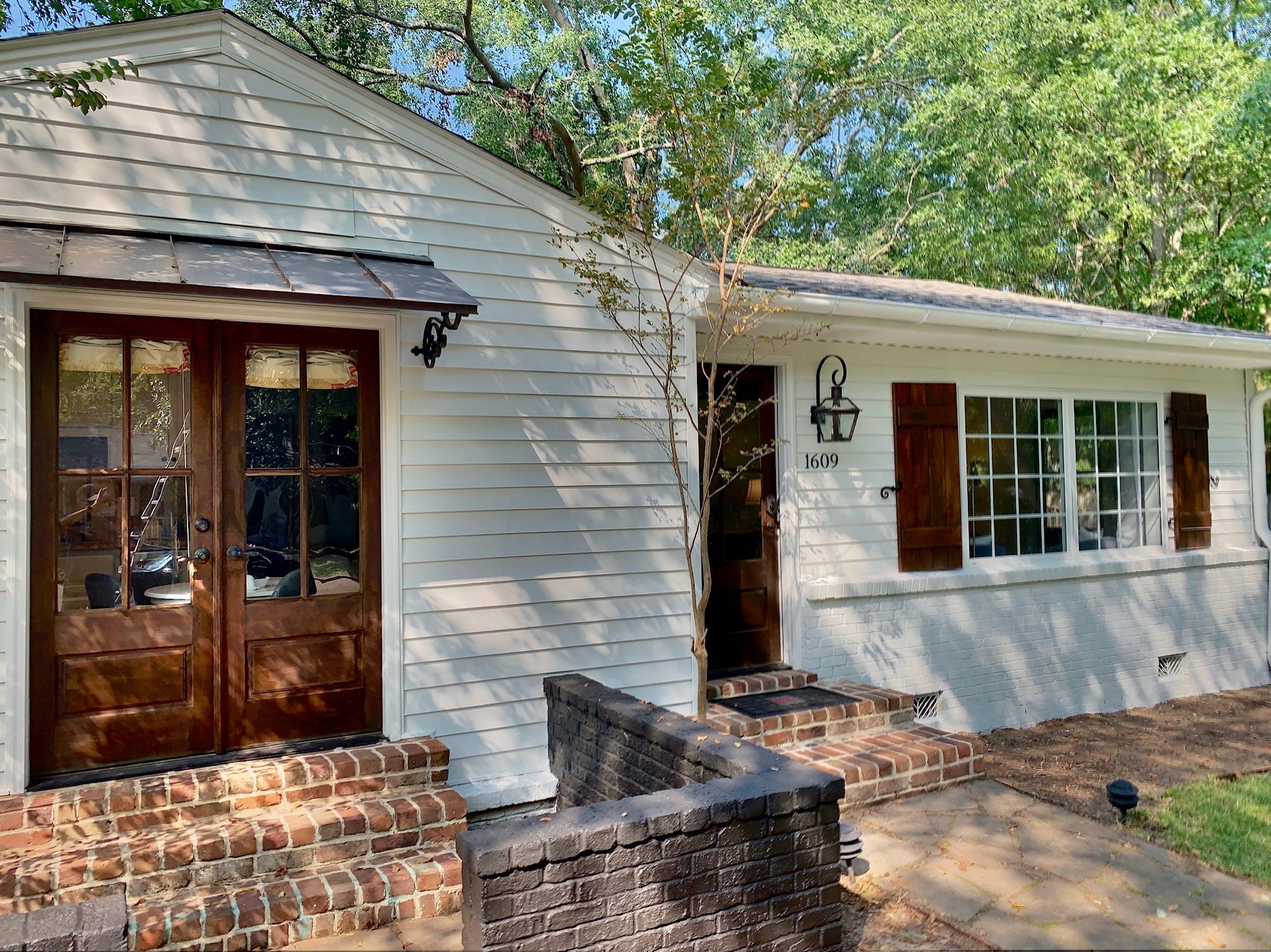 Walk to the Square! Covered PorchStay Awhile Houses for Rent in