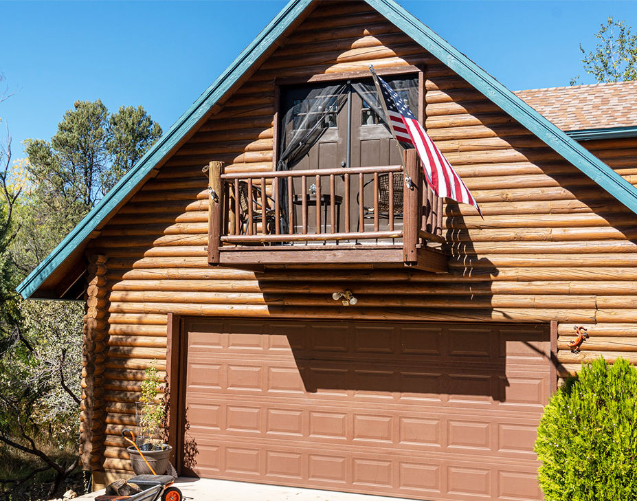 The Birds Nest is a 2 story loft. Lofts for Rent in Prescott, Arizona