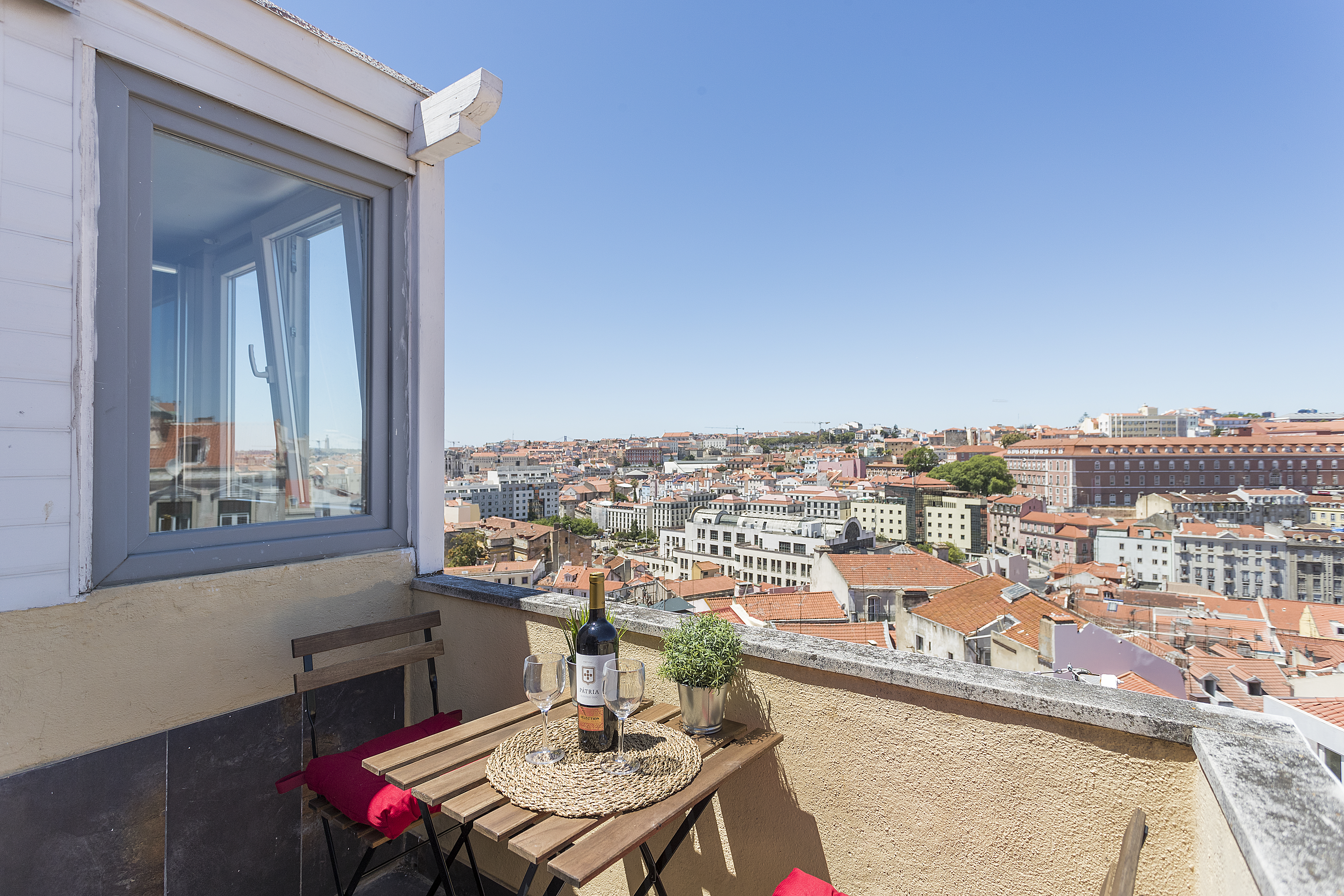 Breathtaking View Balcony Near Senhora da Monte