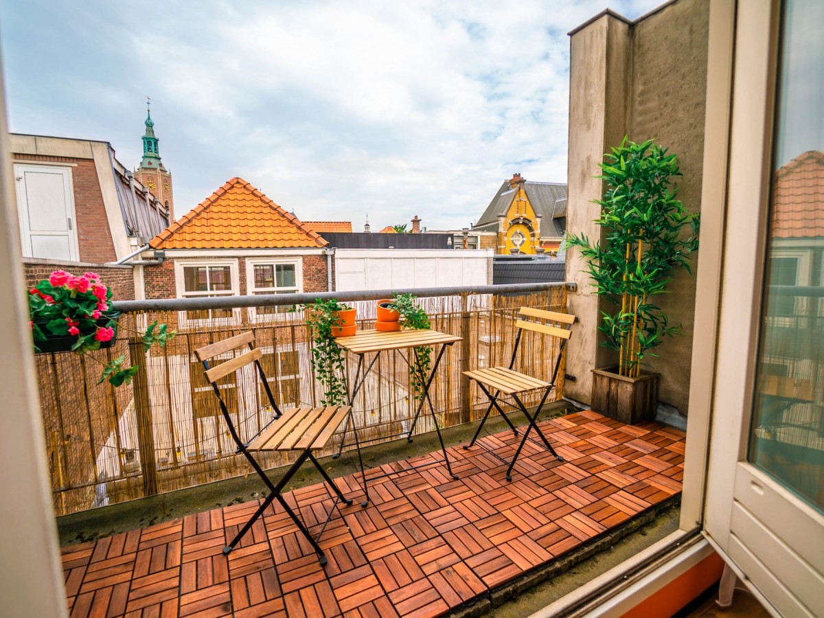 Hawaiian themed room for 2 on the Grote Markt! — The Hague stay