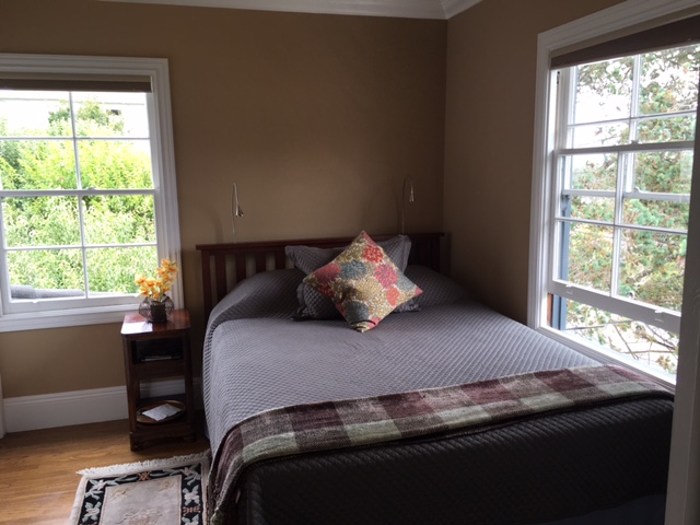 Stunning 1BD Remodel with View in Upper Rockridge, Oakland