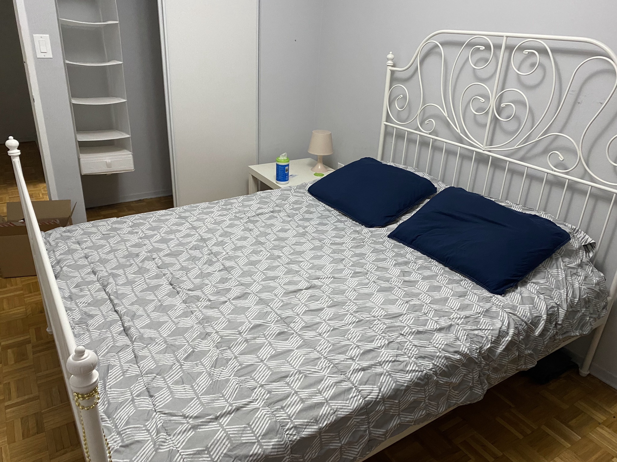 Private Room Near Islington Subway – Female Only in Islington-City Centre West, Toronto