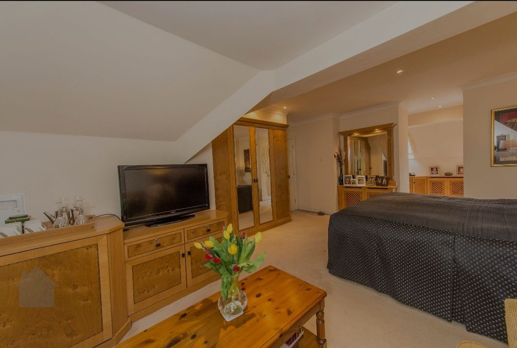 Spacious, private ensuite room, sleeps 3 in Bolton District, Greater Manchester