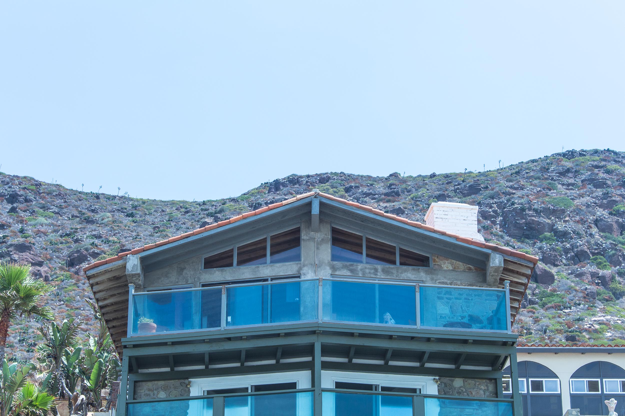 Beach Front Top Floor House With Surf Houses for Rent in La Mision de