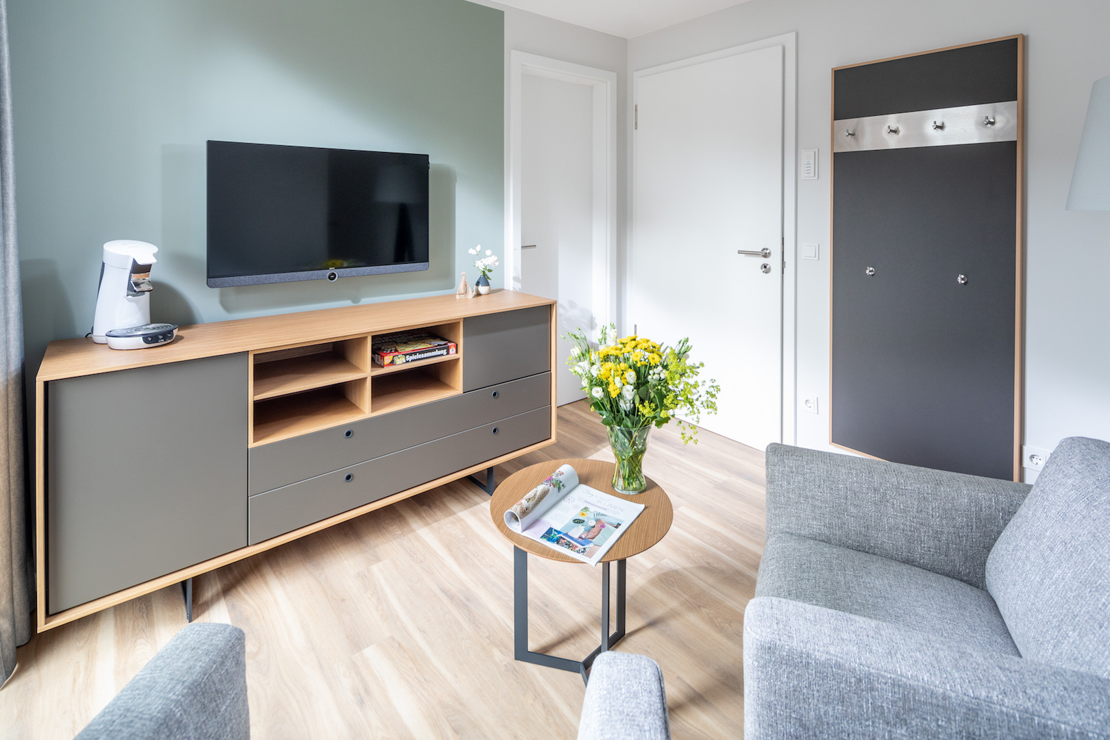 Apartment 8