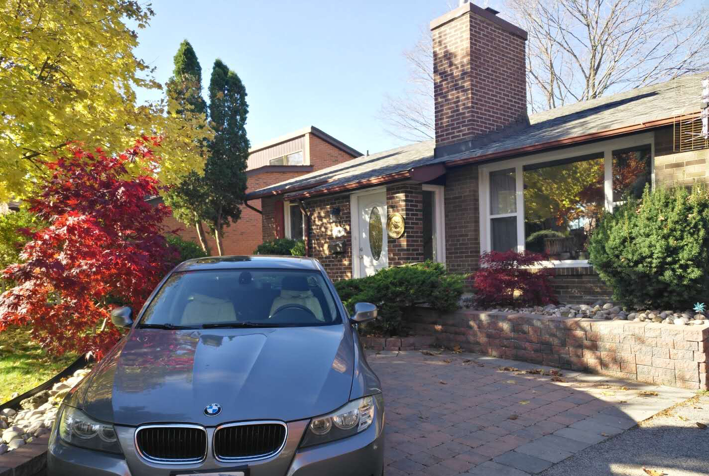 Separate 2 bedrooms suite private entrance
