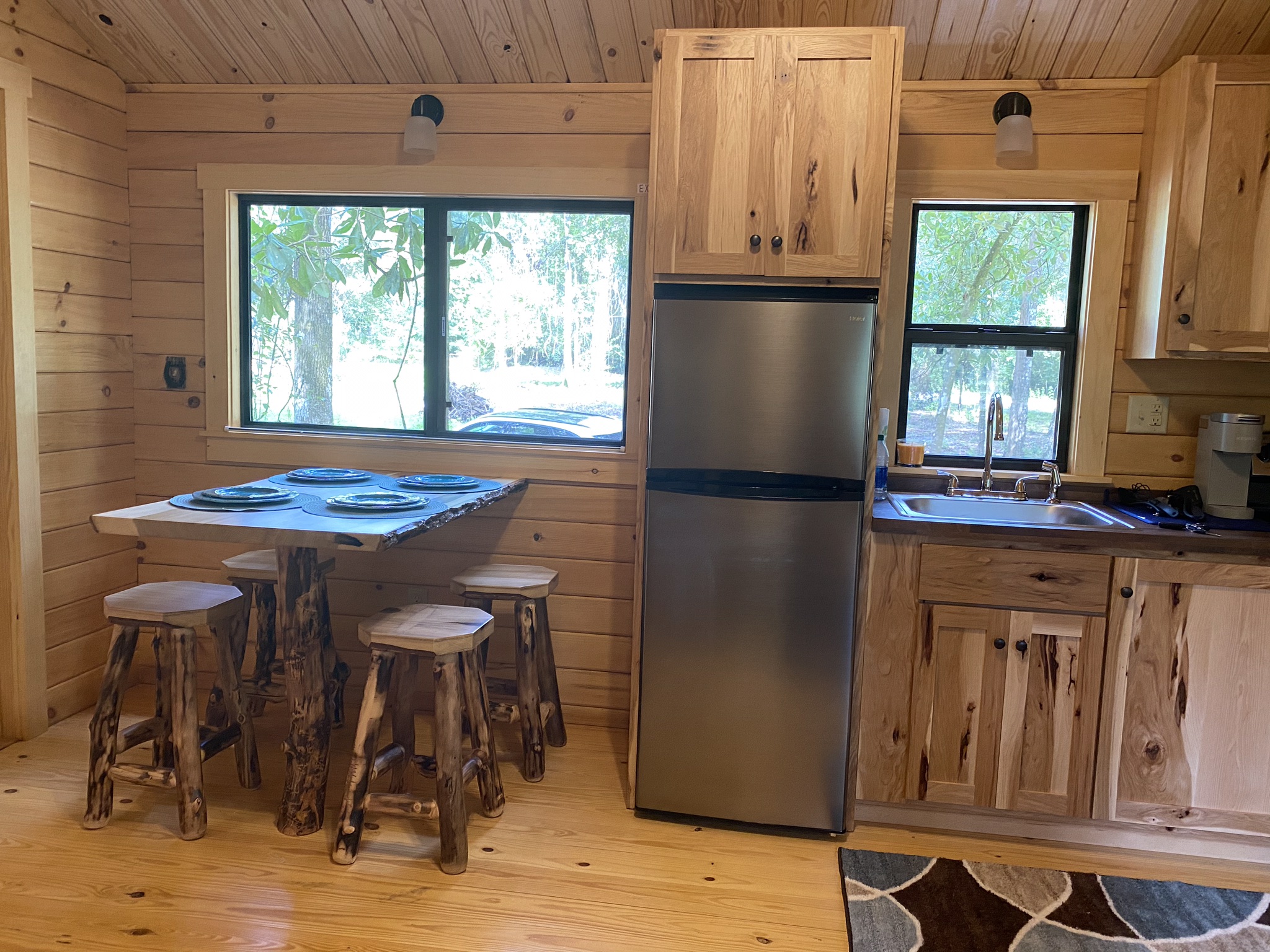 Log Cabin Hideaway In Spring Country WiFi TV Cabins for Rent in