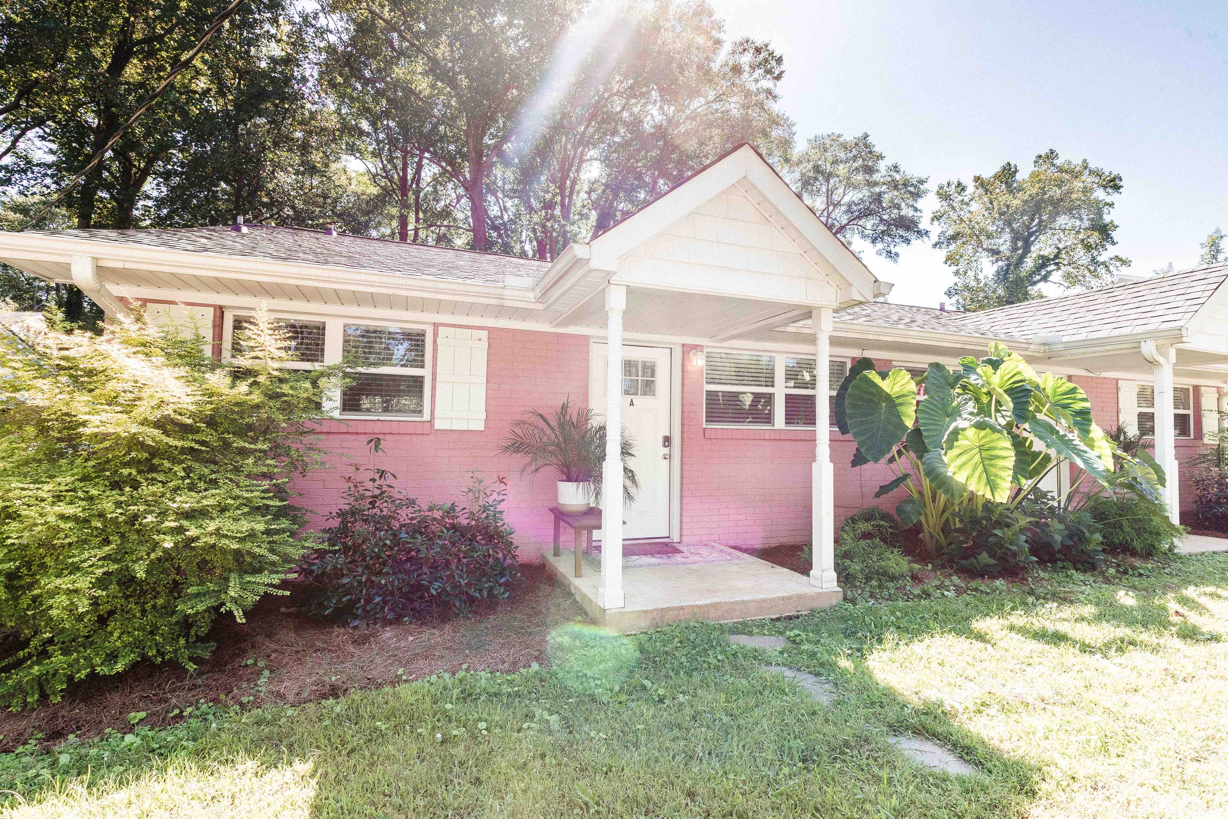 Perfect Pink Pearl - Downtown Destination #1